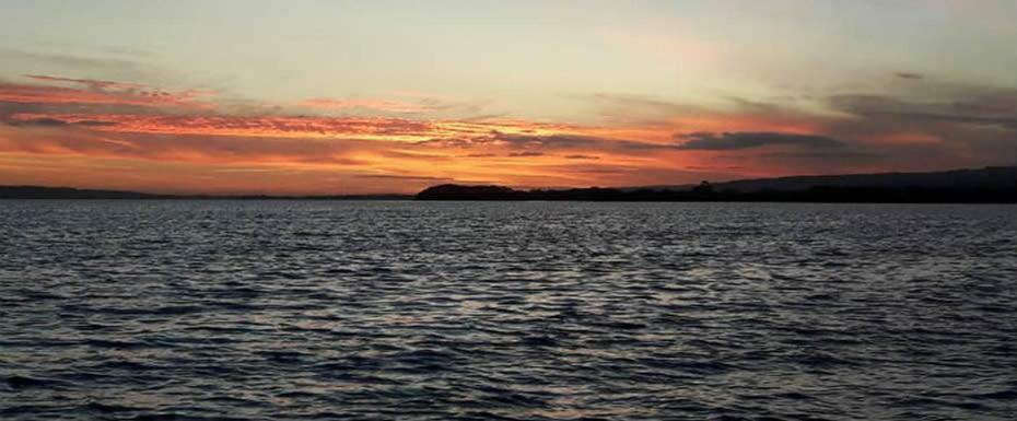 Lough Derg House & The Lake Cafe 니나 외부 사진