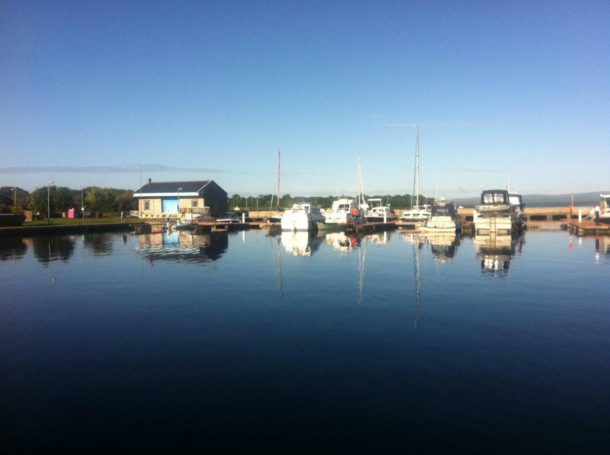 Lough Derg House & The Lake Cafe 니나 외부 사진